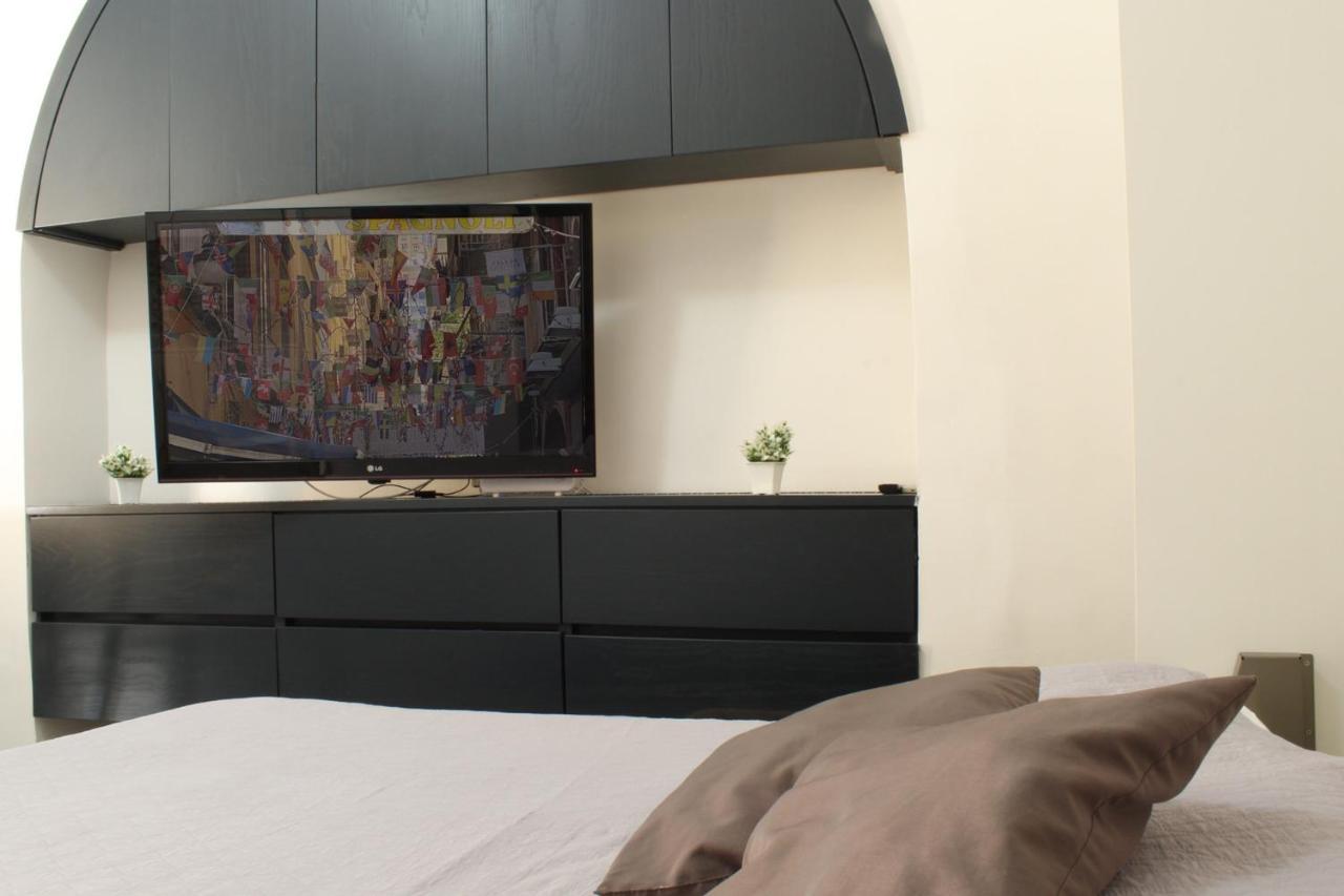Apartament O' Vascio Street Neapol Zewnętrze zdjęcie